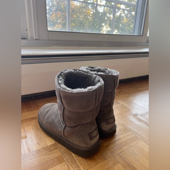Ugh Boots - Picture 3 of 3
